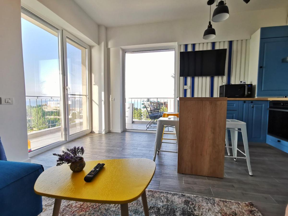 Velier Summer Apartment Mamaia Extérieur photo